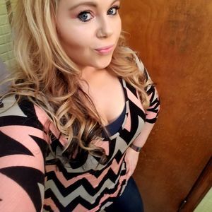 Meet your Posher, Vanessa